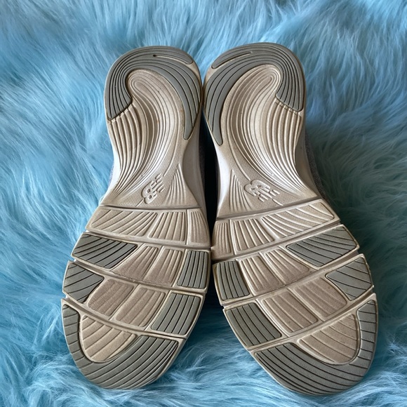 NEW BALANCE 711 SNEAKERS Size 8 Womans - Picture 6 of 10